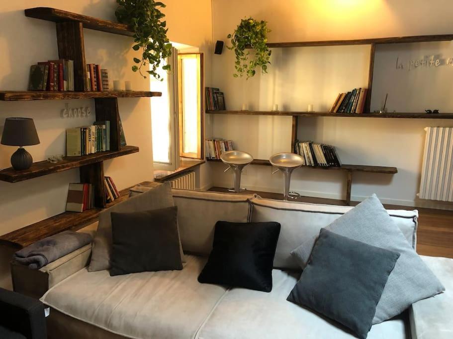 La Petite Maison - Two-Room Apartment Bergamo Ngoại thất bức ảnh